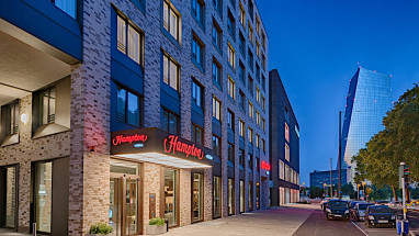 Hampton by Hilton Frankfurt City Centre East: Vista exterior