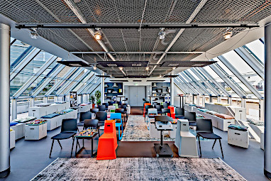 Design Offices Karlsruhe Bahnhofplatz: Sala de conferencia