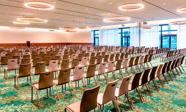 Mövenpick Hotel Stuttgart Messe & Congress: Sala de conferencia