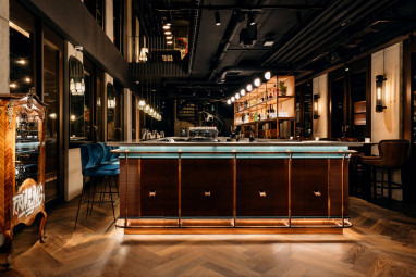 Ruby Louise Hotel Frankfurt: Bar/Salon