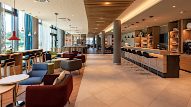 Holiday Inn Express Düsseldorf Hauptbahnhof: Bar/Salón