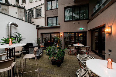 MUZE Hotel Düsseldorf: Habitación