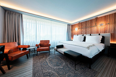 MUZE Hotel Düsseldorf: Room