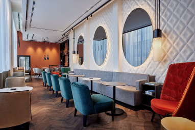 Basel Marriott Hotel: Bar/Salon