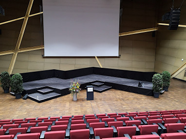 Leuphana Universität Lüneburg: конференц-зал
