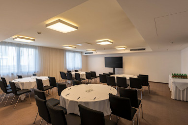DoubleTree by Hilton Vienna Schönbrunn: Meeting Room