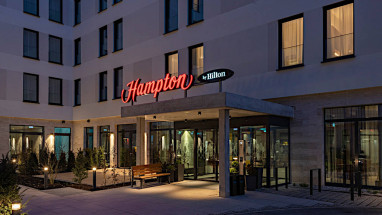Hampton by Hilton Munich City North: Widok z zewnątrz