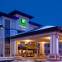 Holiday Inn Express & Suites WORTHINGTON
